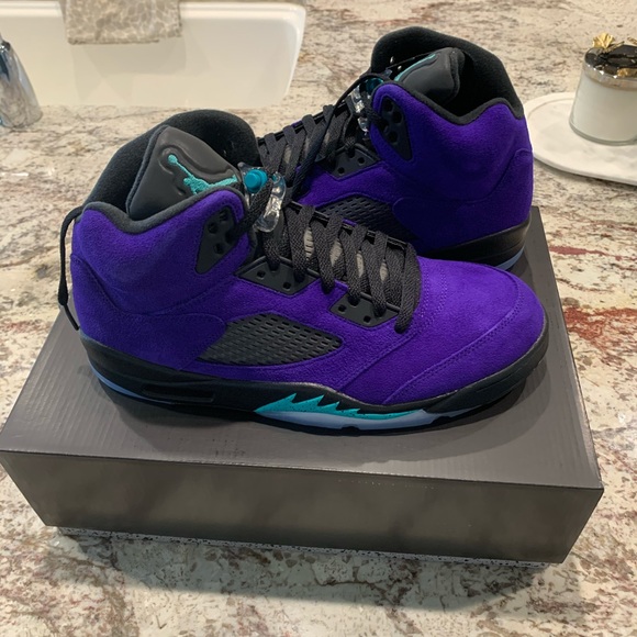 Air Jordan 5 purple grape size 9 and 11 main image 5